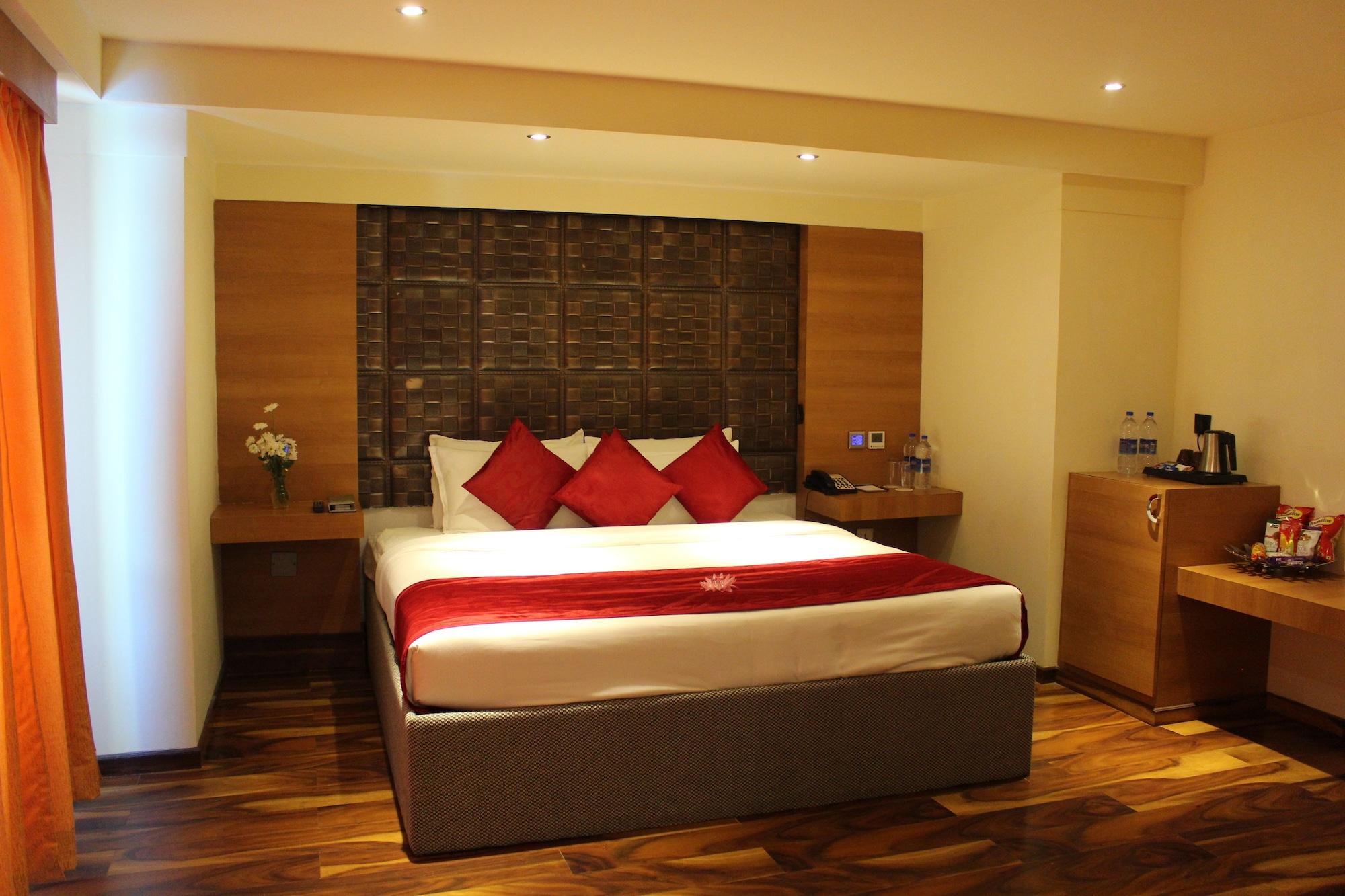 Ramada By Wyndham Alleppey Alappuzha Eksteriør billede