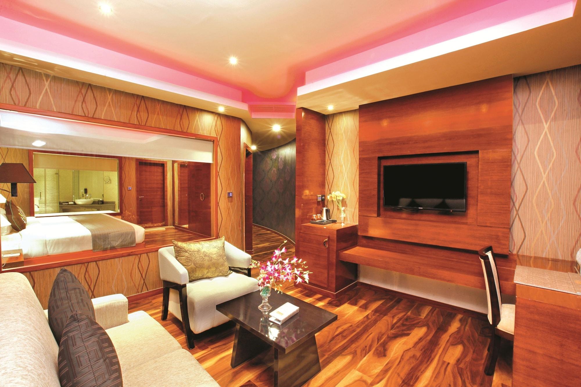 Ramada By Wyndham Alleppey Alappuzha Eksteriør billede