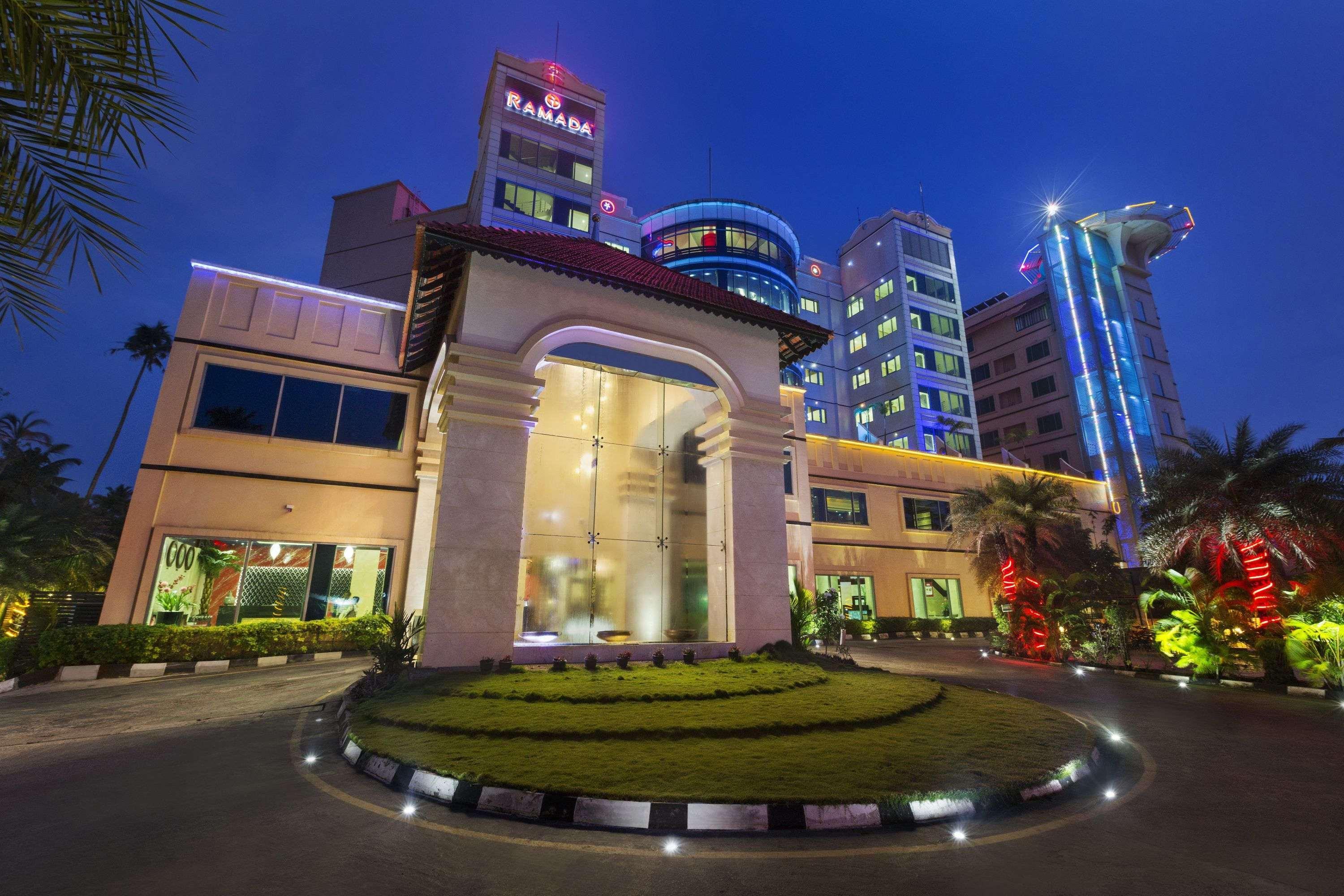 Ramada By Wyndham Alleppey Alappuzha Eksteriør billede