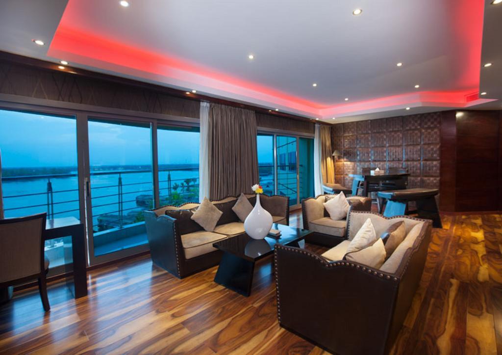Ramada By Wyndham Alleppey Alappuzha Eksteriør billede