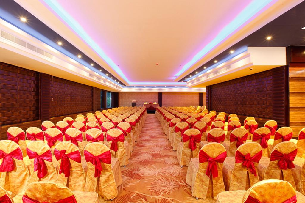 Ramada By Wyndham Alleppey Alappuzha Eksteriør billede